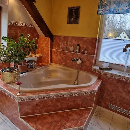 Karena Mit 2 Schlafzimmern *