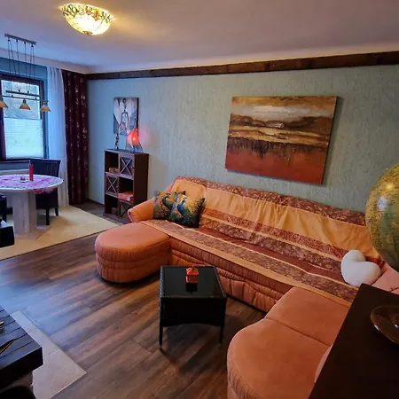 Karena Mit 2 Schlafzimmern * Цойтен