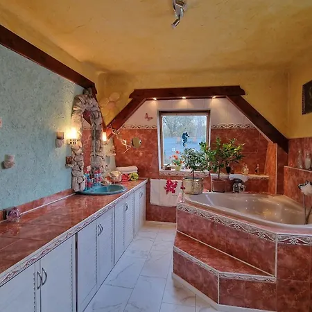 Karena Mit 2 Schlafzimmern Apartamento