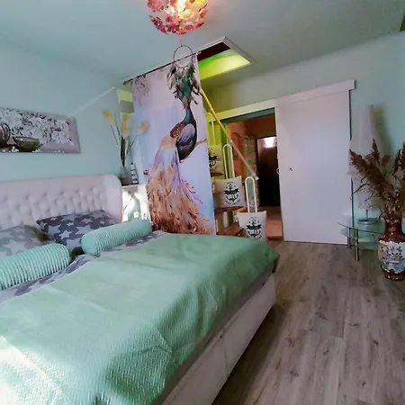 Karena Mit 2 Schlafzimmern *