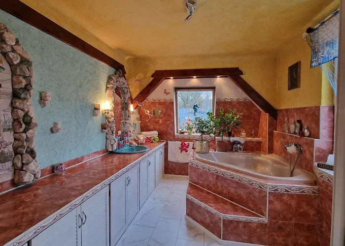 Karena Mit 2 Schlafzimmern Daire